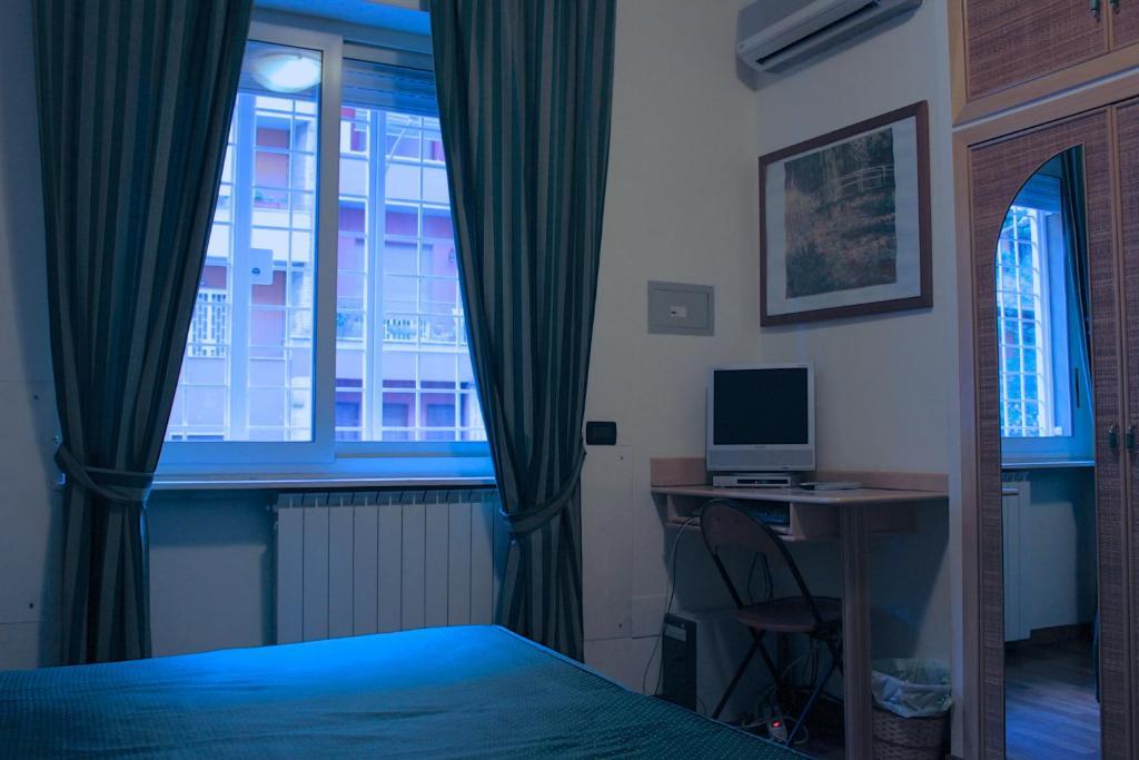 Tourist House Roma Aparthotel Bilik gambar
