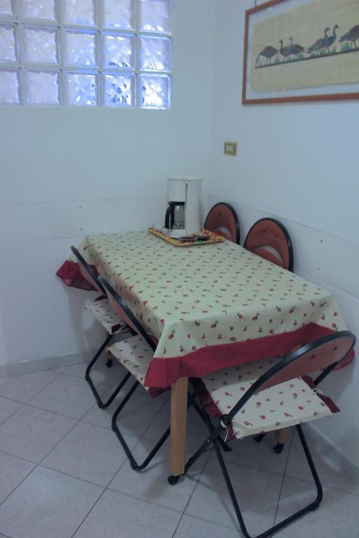 Tourist House Roma Aparthotel Bilik gambar