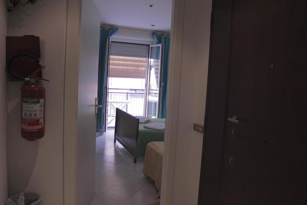 Tourist House Roma Aparthotel Bilik gambar
