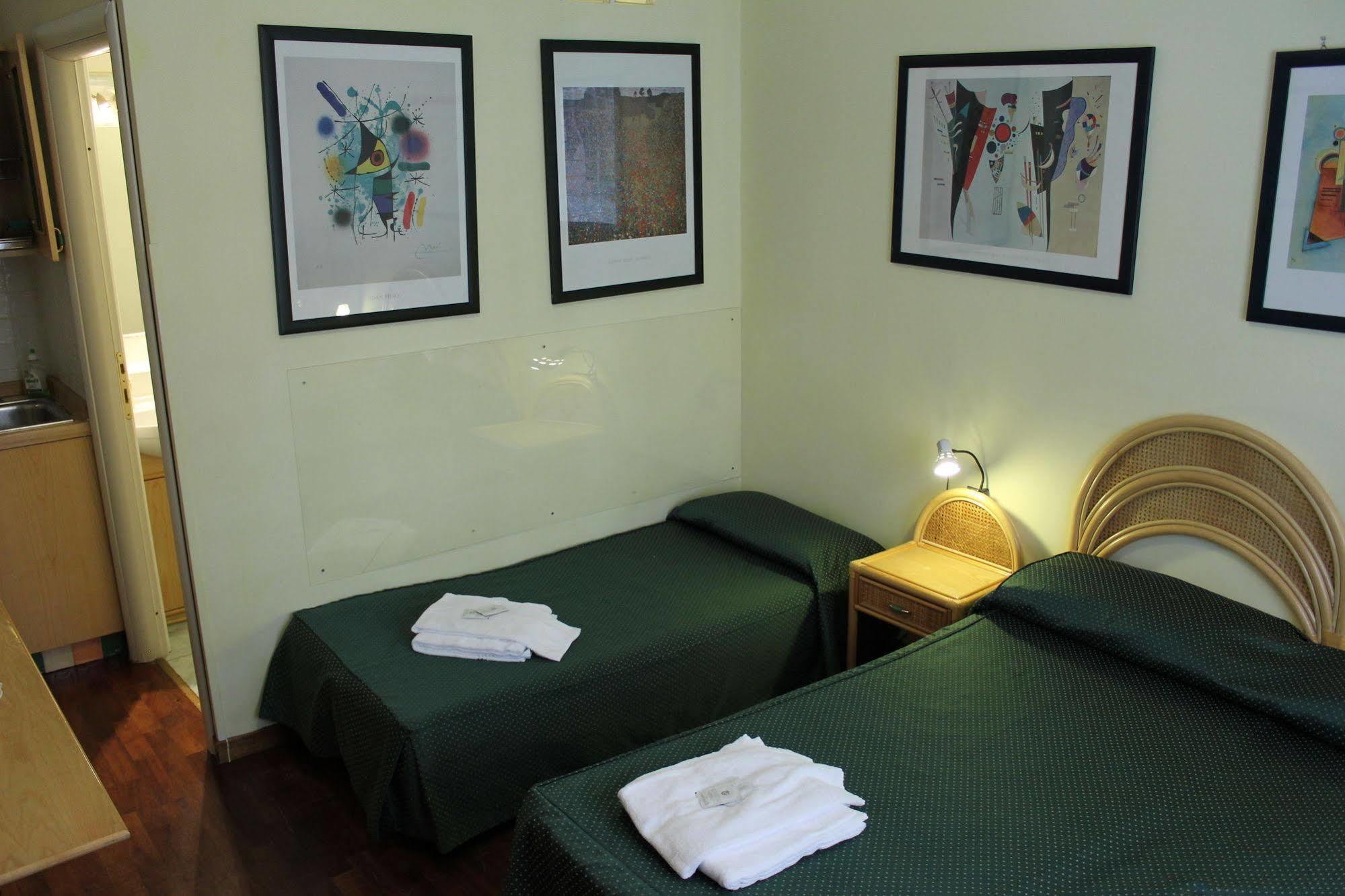Tourist House Roma Aparthotel Luaran gambar