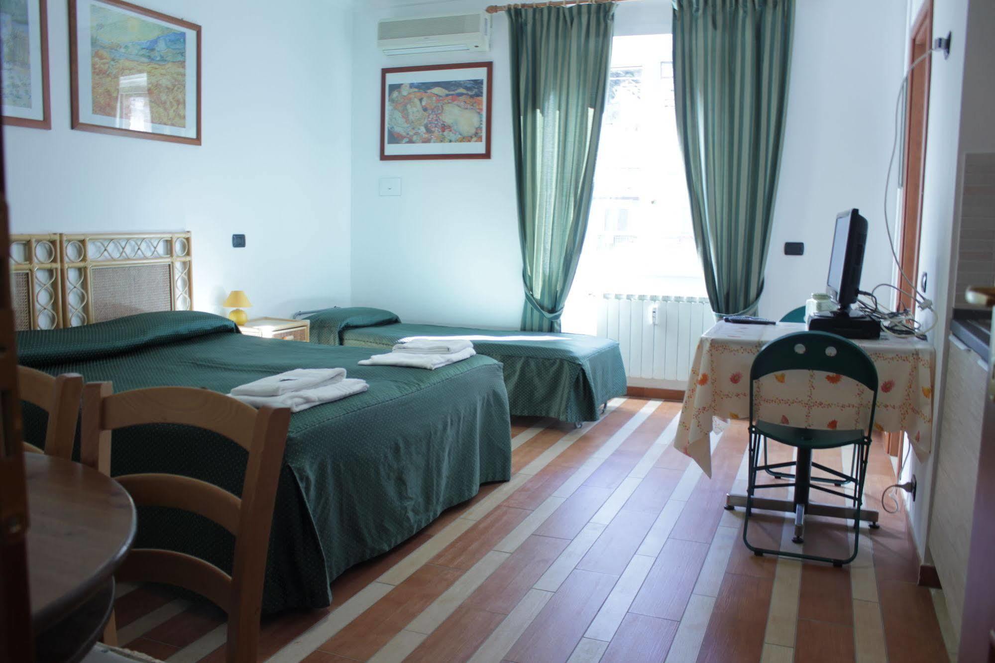 Tourist House Roma Aparthotel Luaran gambar